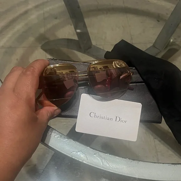 Dior Gold Frame Mirror Sunglasses with Pink Tint Dior Gold Frame Mirror Sunglasses with Pink Tint - www  main image 4